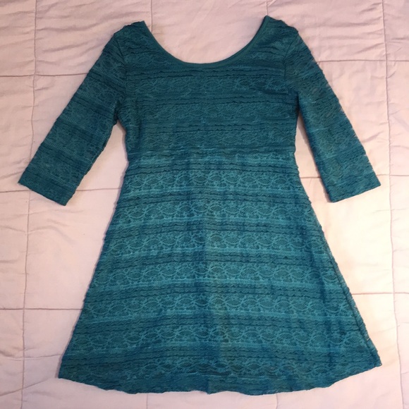 Girls size 8 Lace Dress - Picture 6 of 6